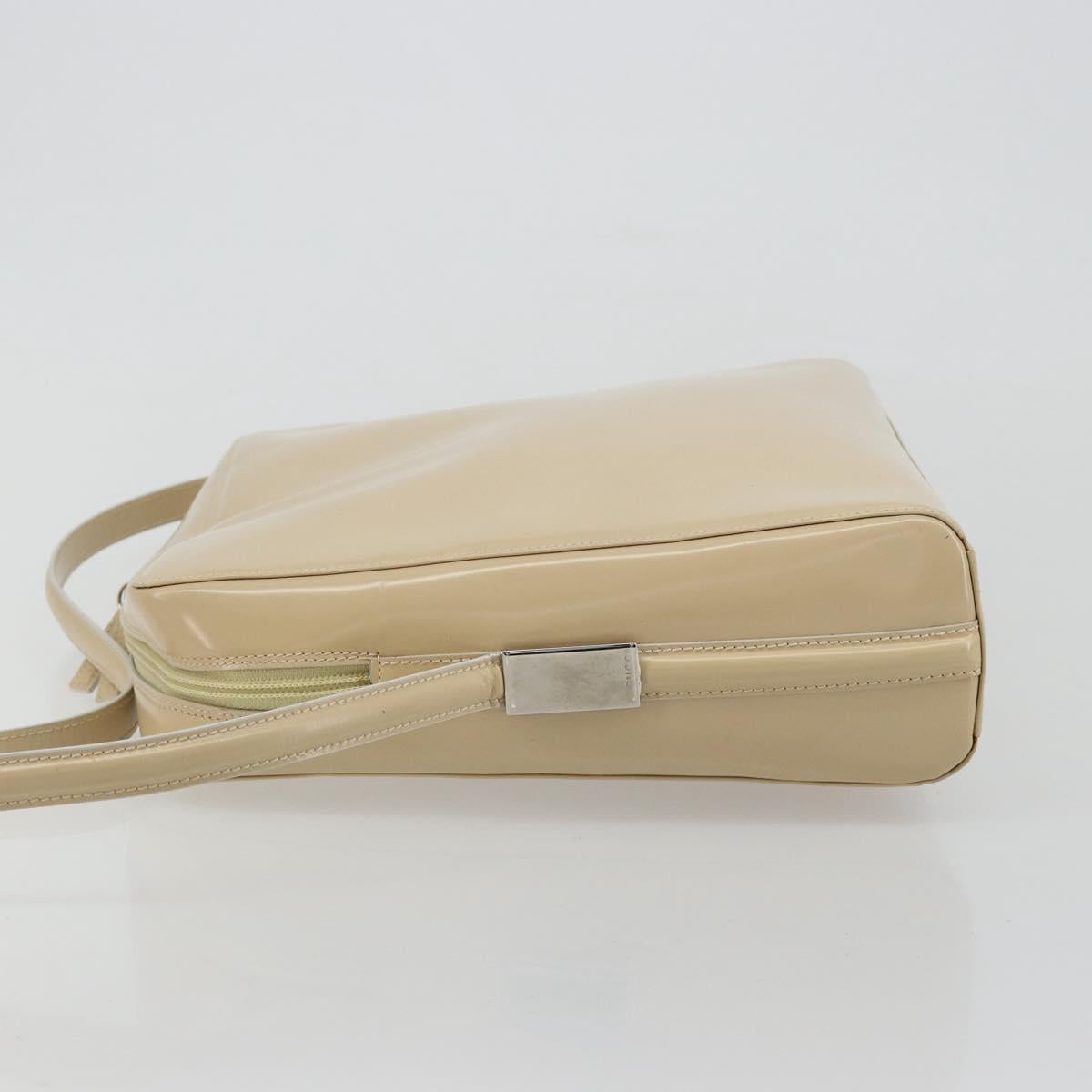 GUCCI Shoulder Bag Patent leather Beige Silver
