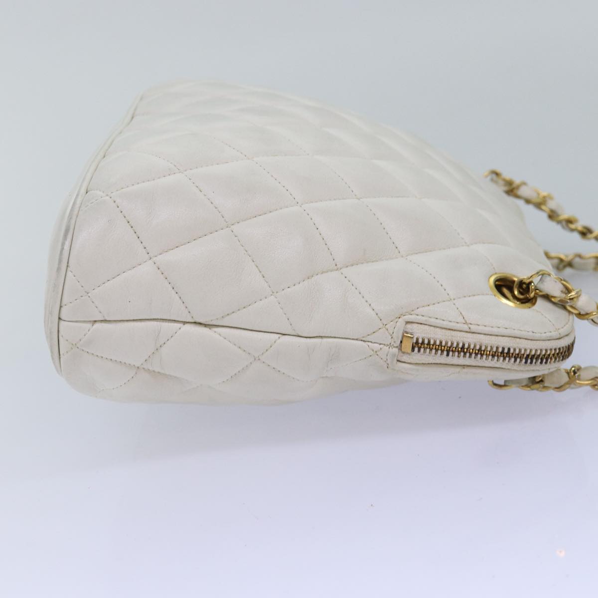 CHANEL Matelasse Chain Shoulder Bag Leather White CC