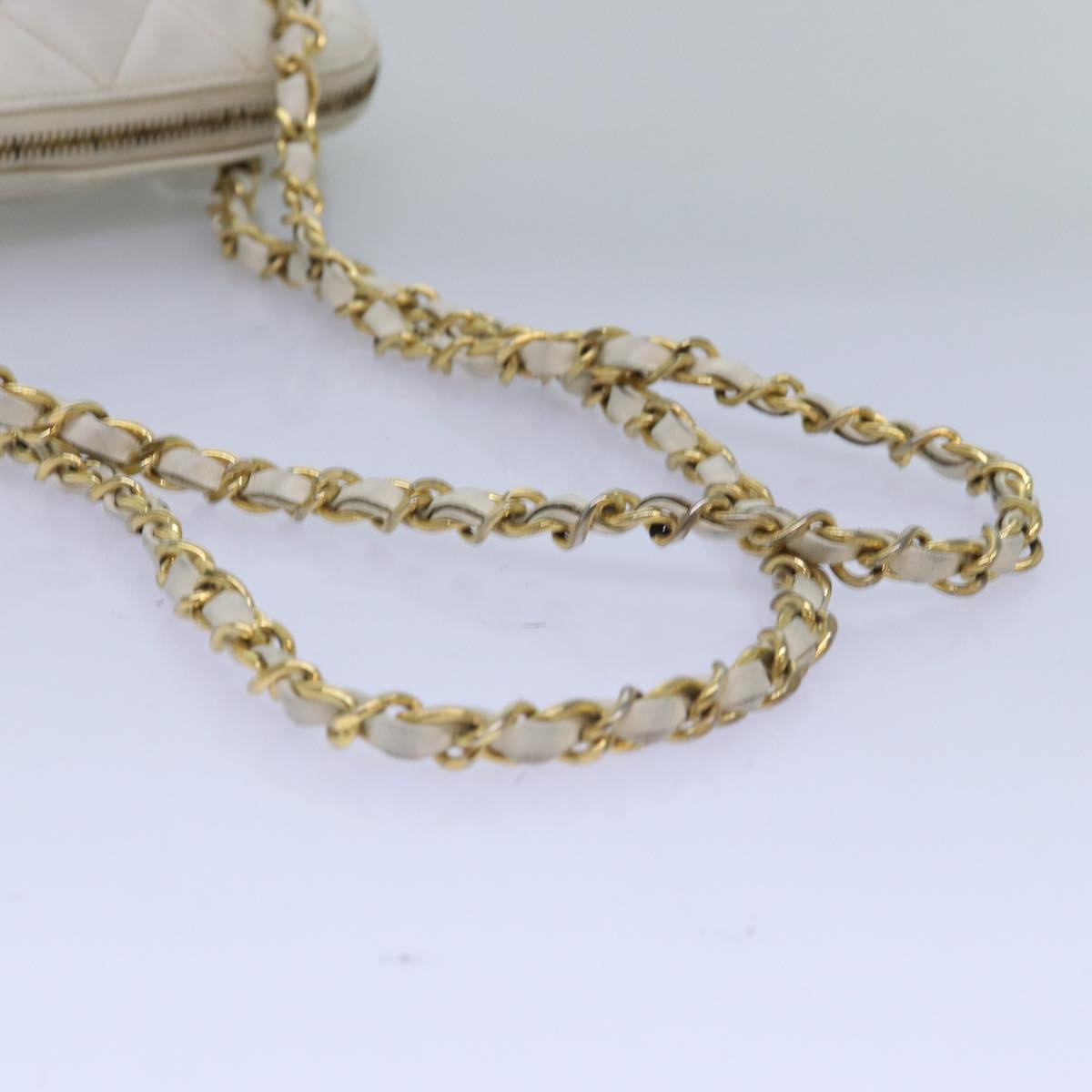 CHANEL Matelasse Chain Shoulder Bag Leather White CC